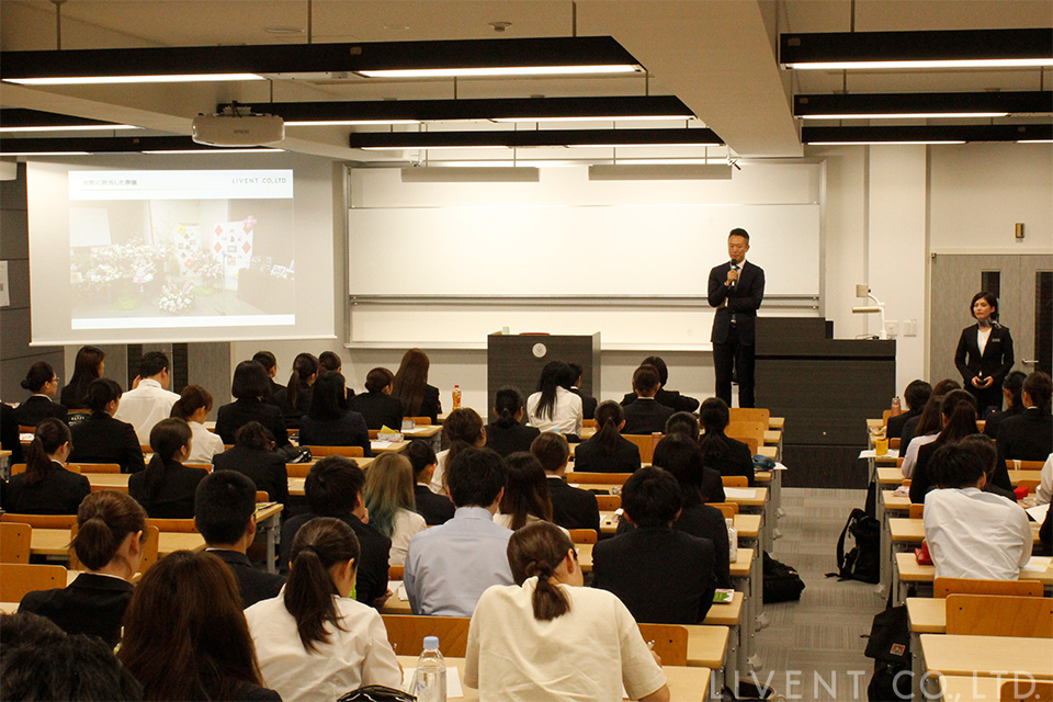 明海大学で講演する三上力央