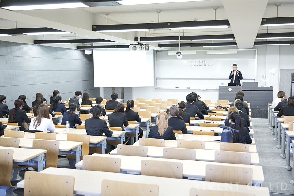 明海大学で講演